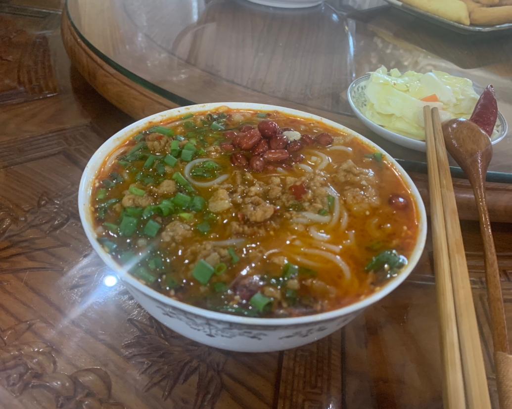 肉末酸辣米粉（杂酱酸辣粉）