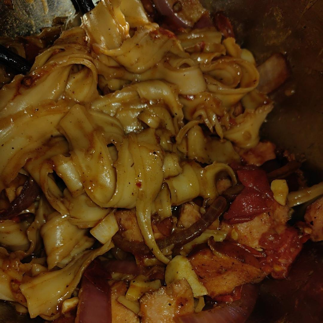 超级无敌香的炒刀削面