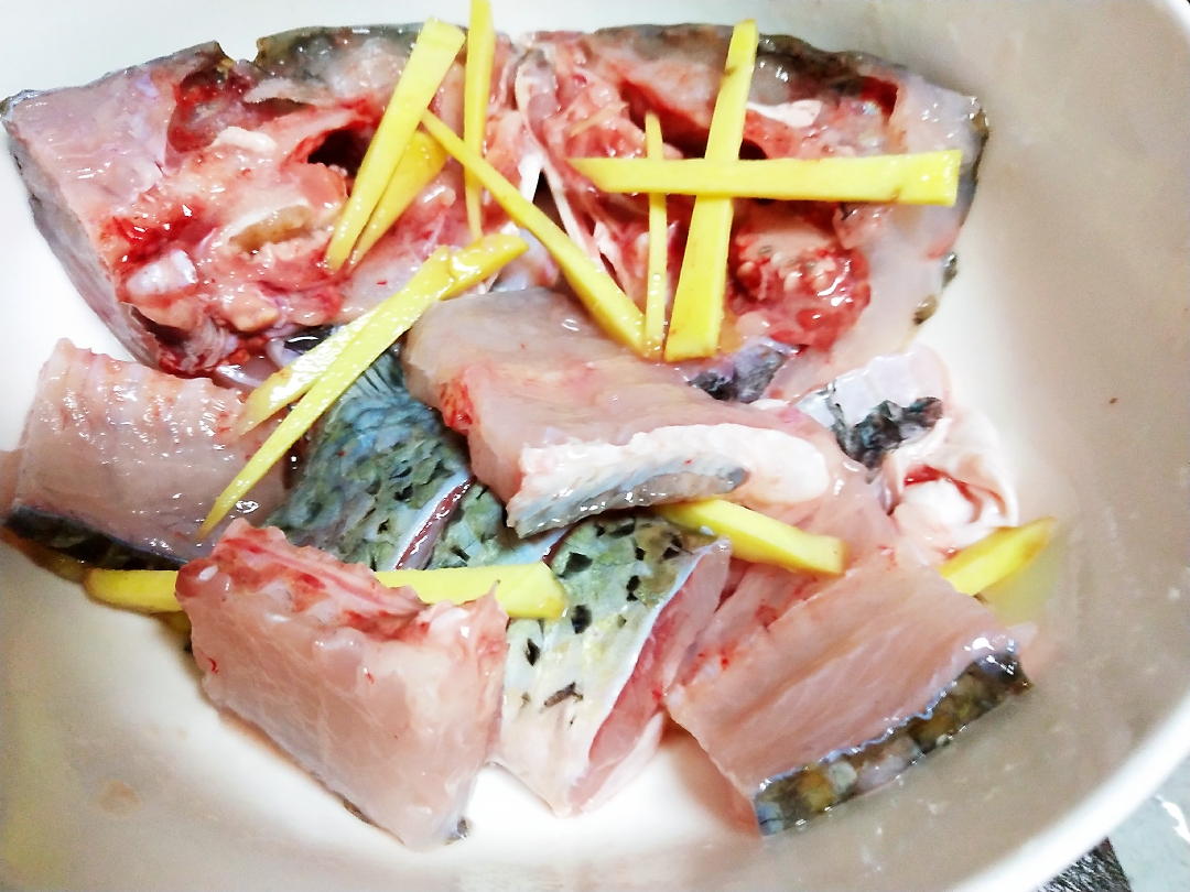 【番茄鱼】：健康又美味的家常水煮式吃法的做法 步骤2