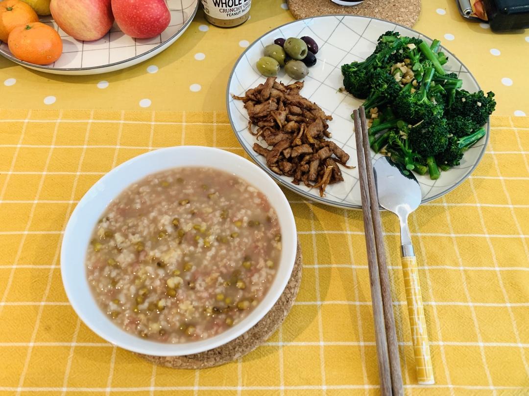 红茶的简餐