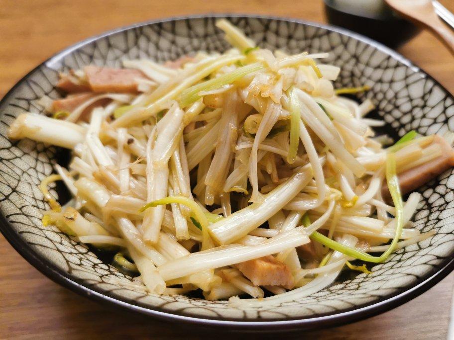 炒白芹