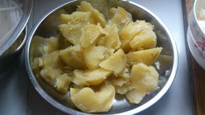 土豆糯米饭的做法 步骤2