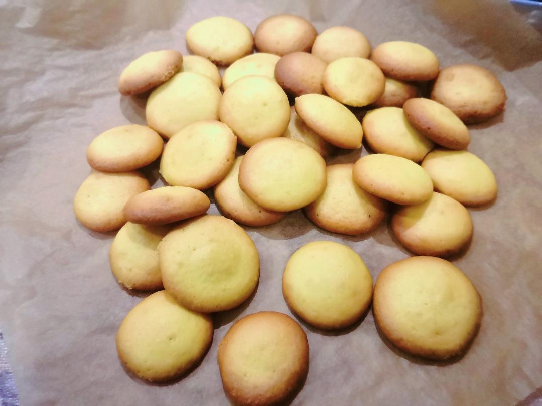 鸡蛋小饼干