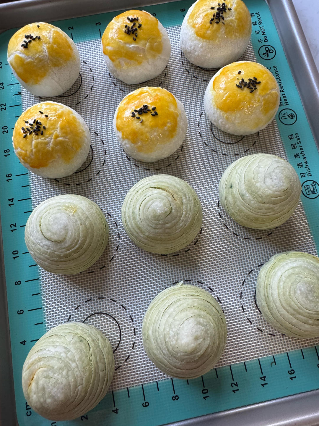 超简单 免揉 酥掉渣的蛋黄酥(超详细附全程视频)不破酥『万能酥皮』