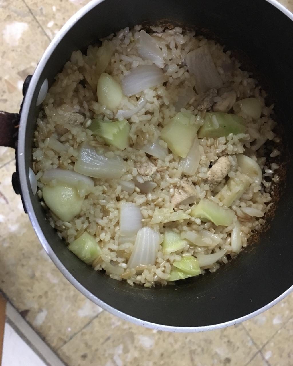 【健康三餐】香喷喷孜然鸡肉闷饭