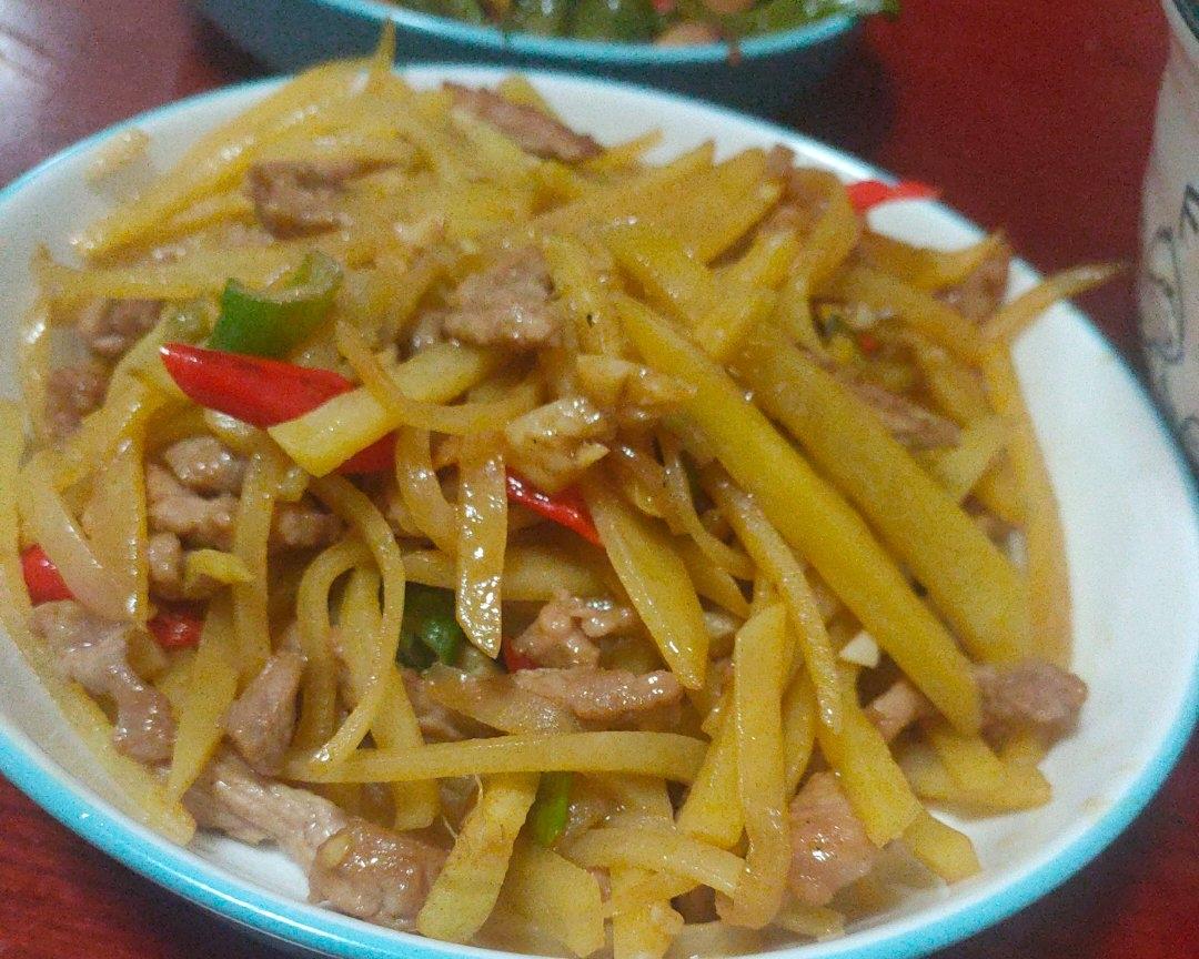 土豆丝炒肉的做法