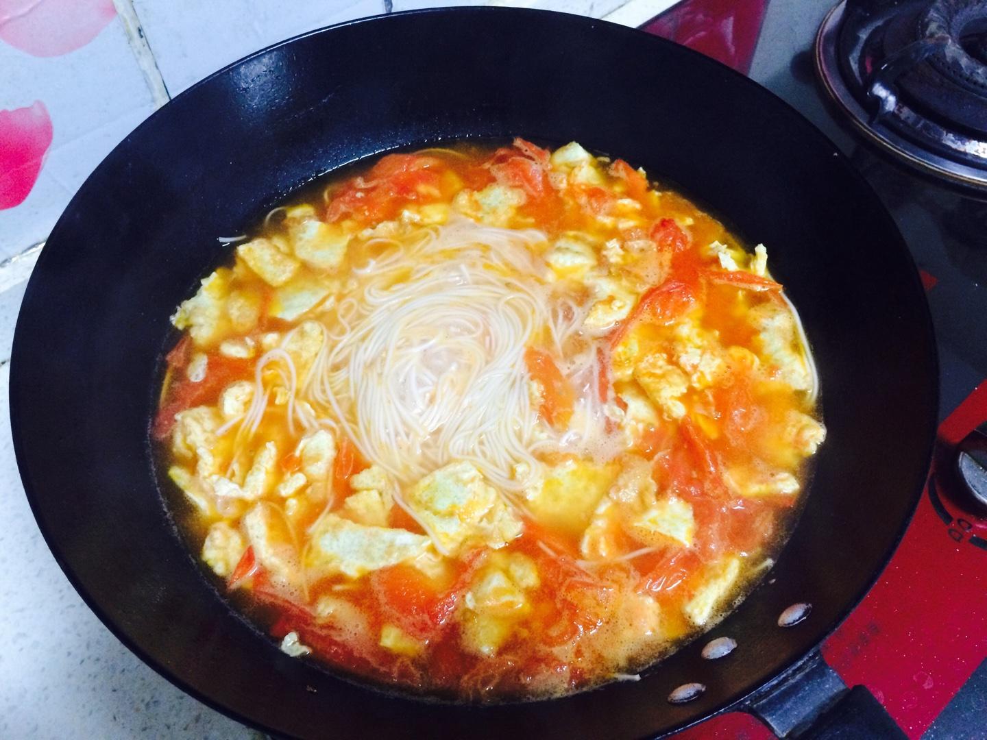 西红柿鸡蛋面（入味简单又美味）的做法 步骤5