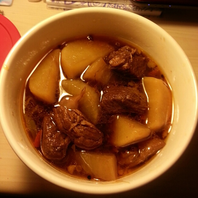 牛肉萝卜煲