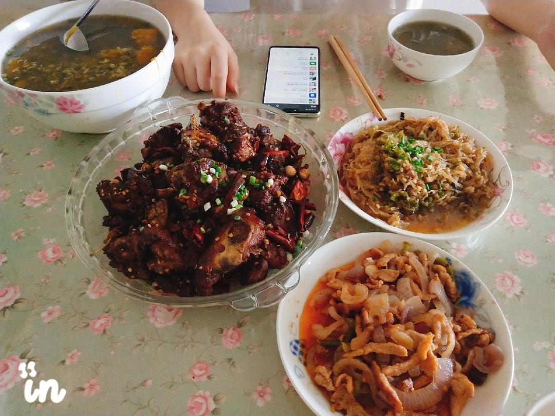 红烧排骨