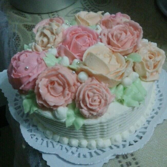 韩式玫瑰裱花奶油蛋糕