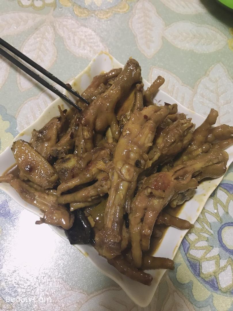 “销魂”卤鸡爪