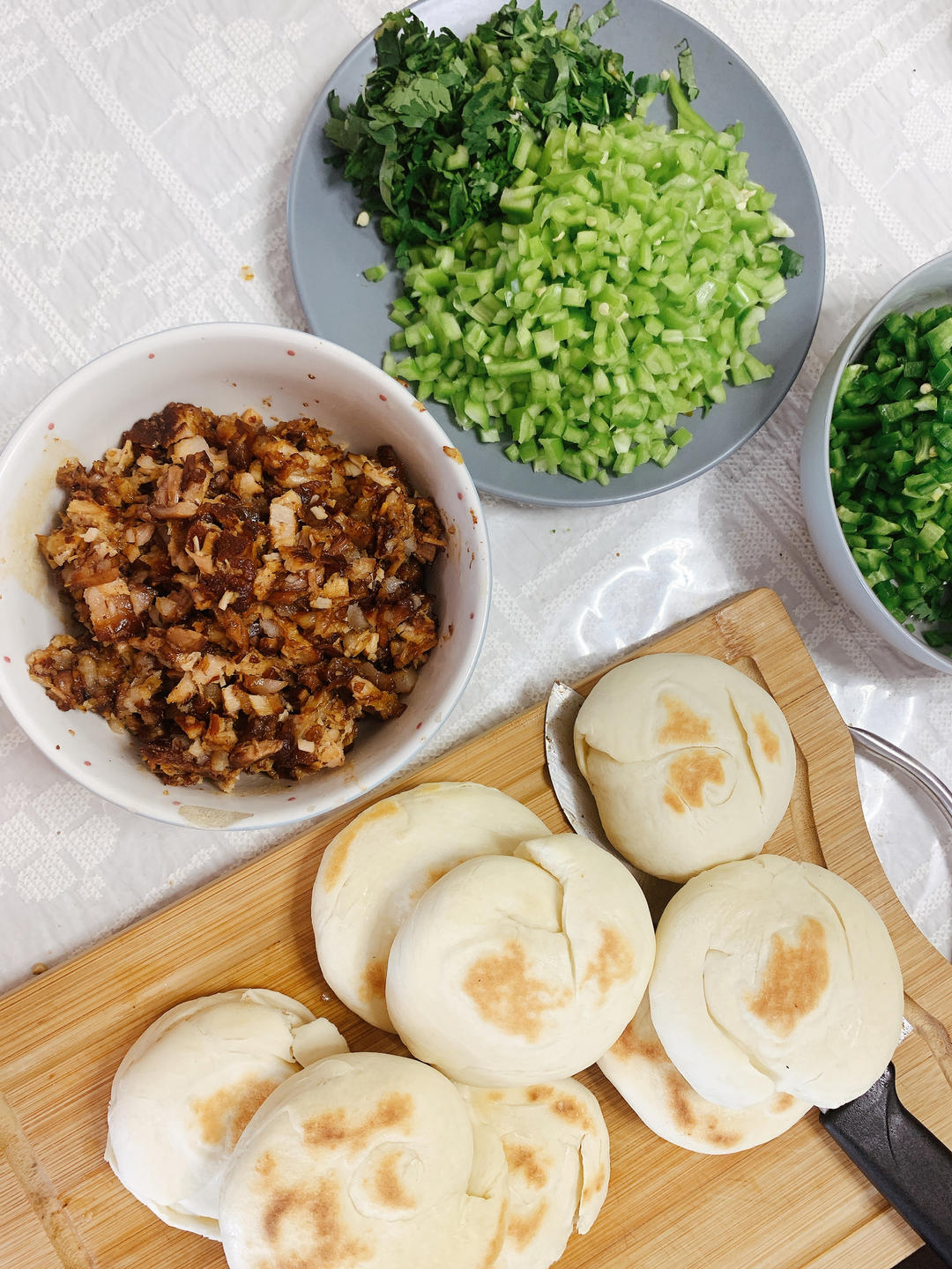 肉夹馍(白吉馍的制作)