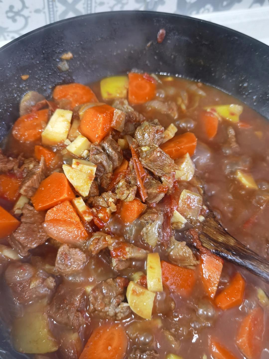 最简单下饭的红烧牛肉，牛腩牛肋条牛上脑做出来都爆香，太好吃了！
