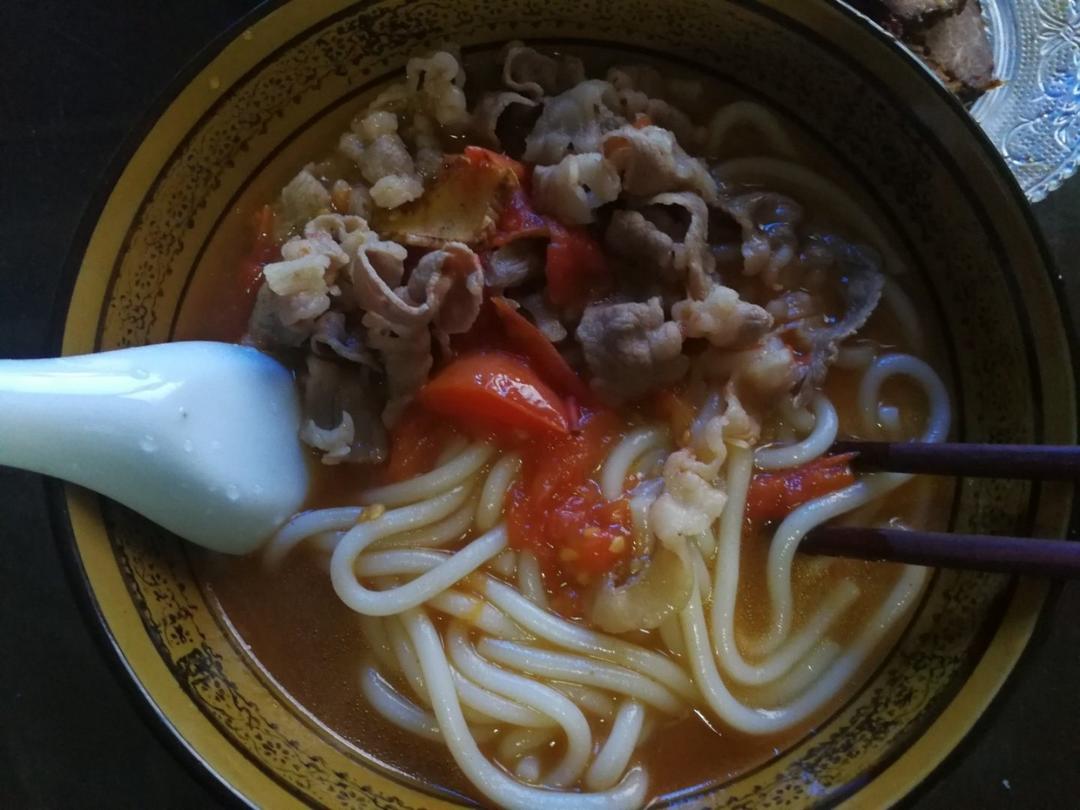 番茄肥牛