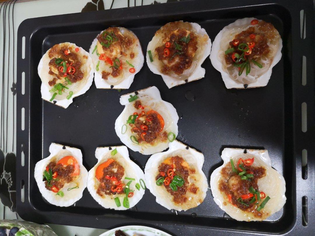 蒜蓉粉丝蒸扇贝