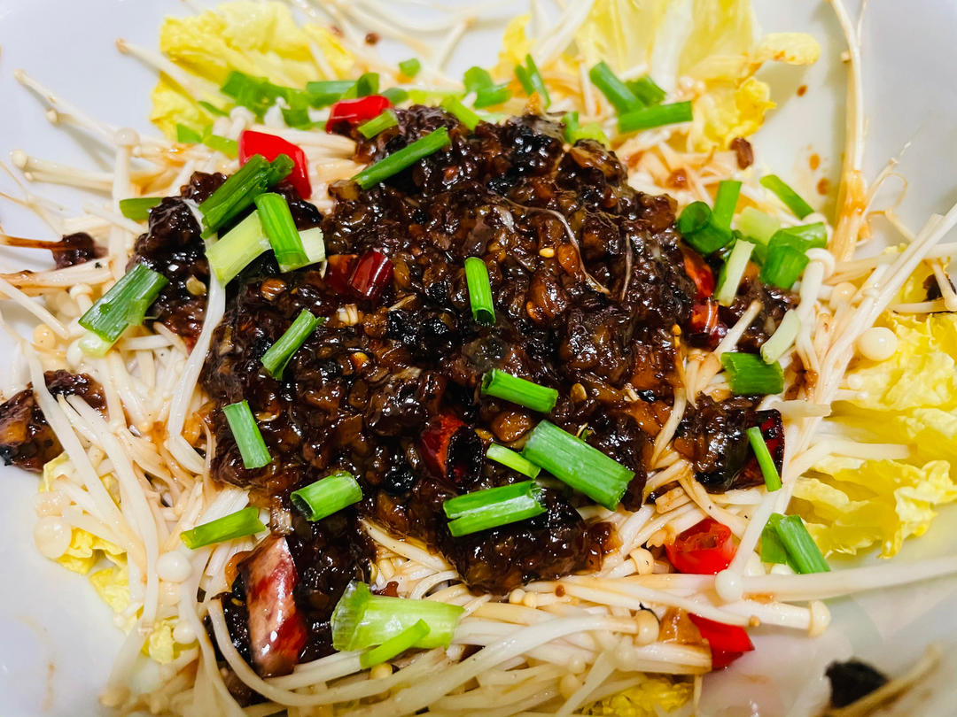 超级下饭的蒜蓉金针菇！好吃到爆