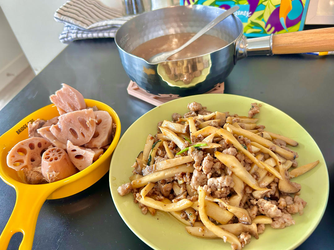 杏鲍菇炒肉