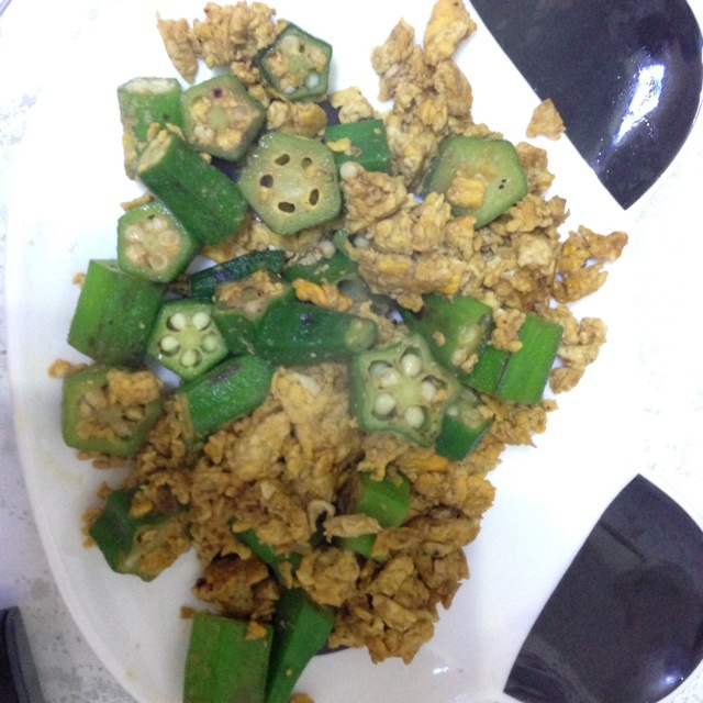 秋葵摊鸡蛋