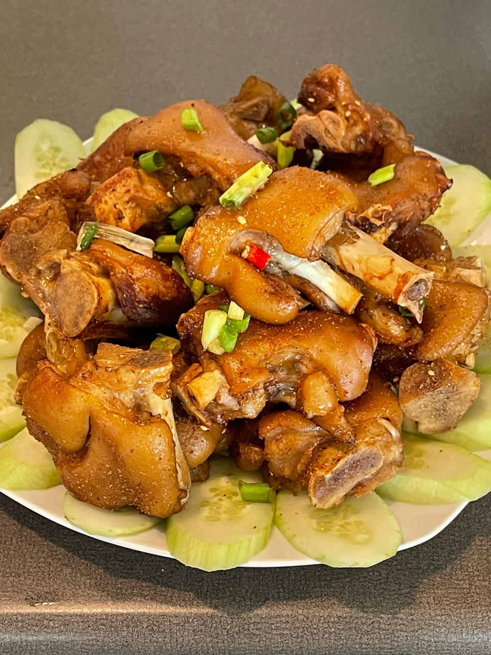 外面20一份的香辣烤猪蹄 在家就可以做