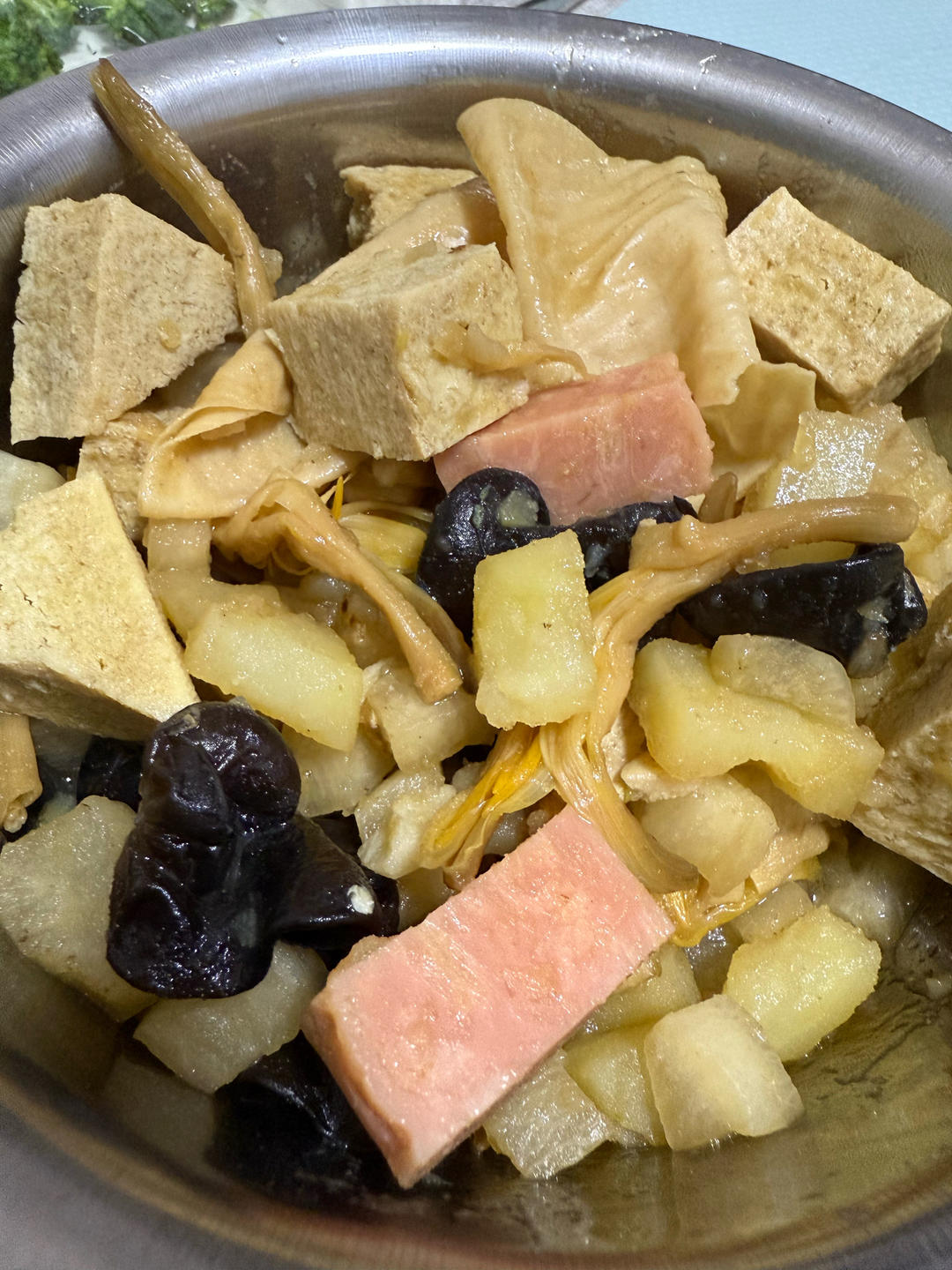 土豆炖萝卜