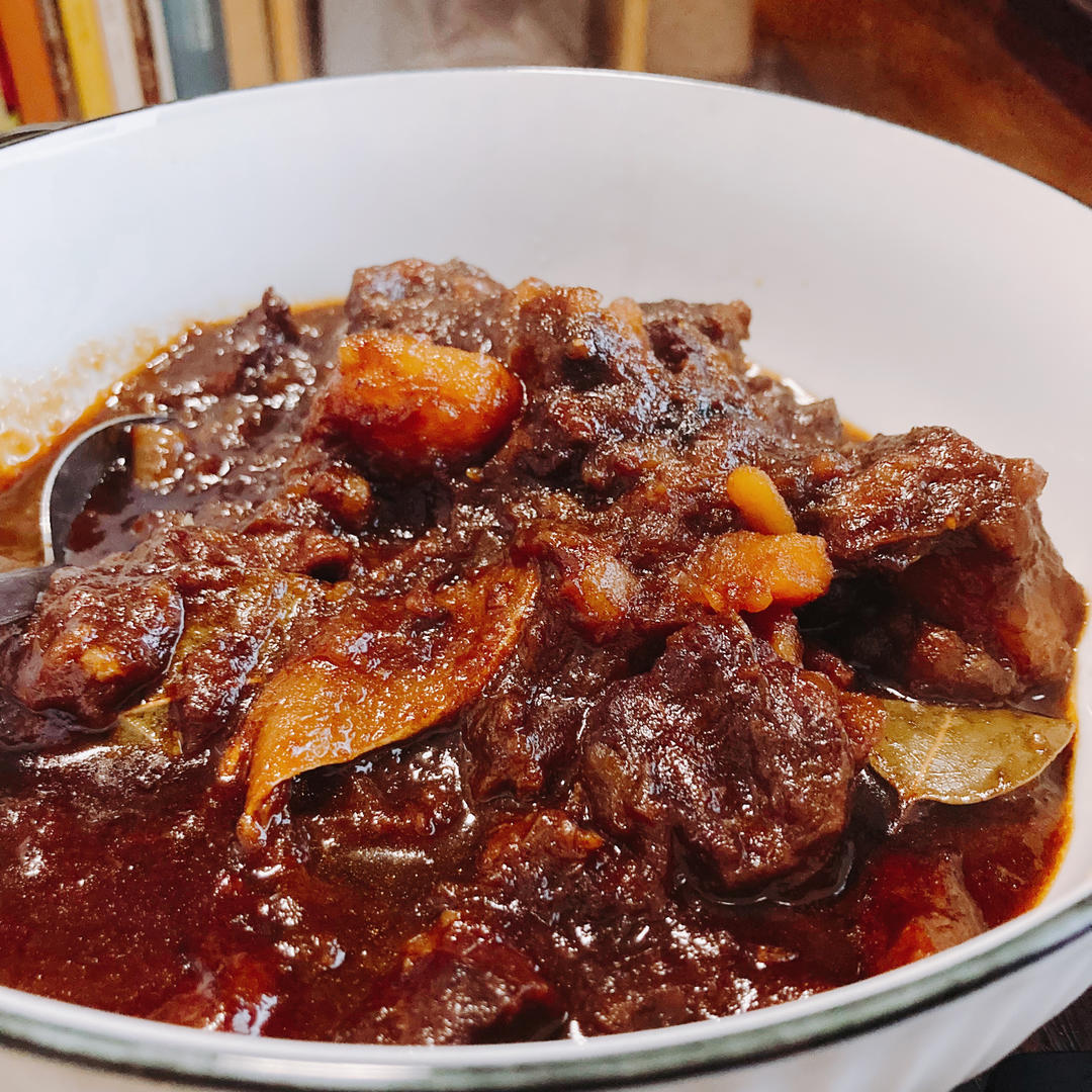 一个话唠包教包会的香浓红烩牛腩