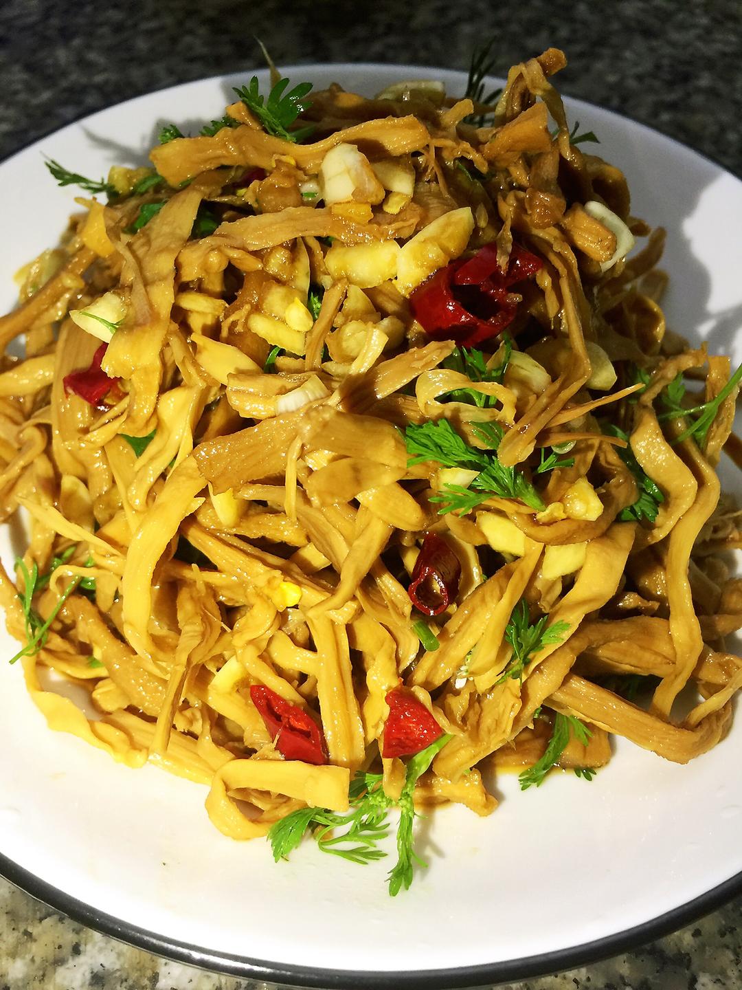 凉拌脆笋的做法