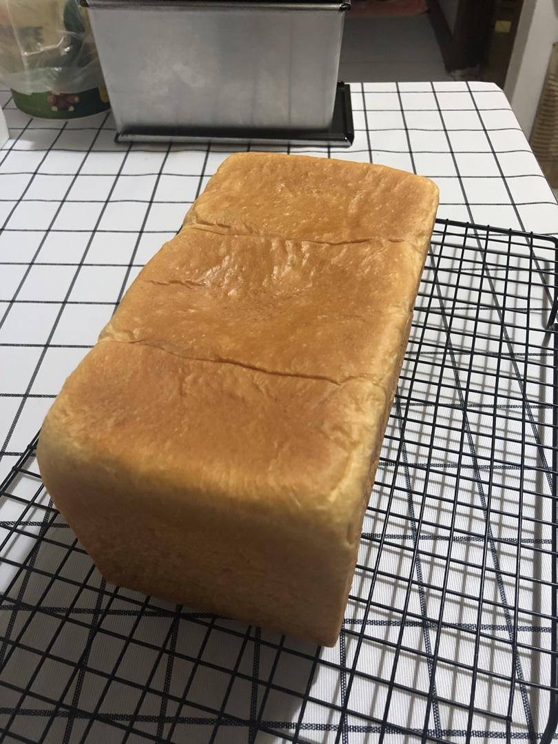 吐司，奶香手撕面包，超级香浓