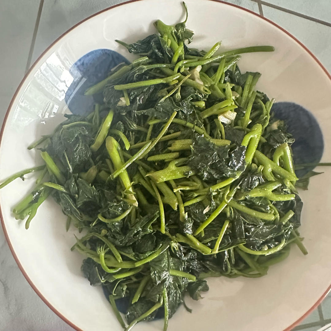 潮汕做法的番薯叶真的很好吃！