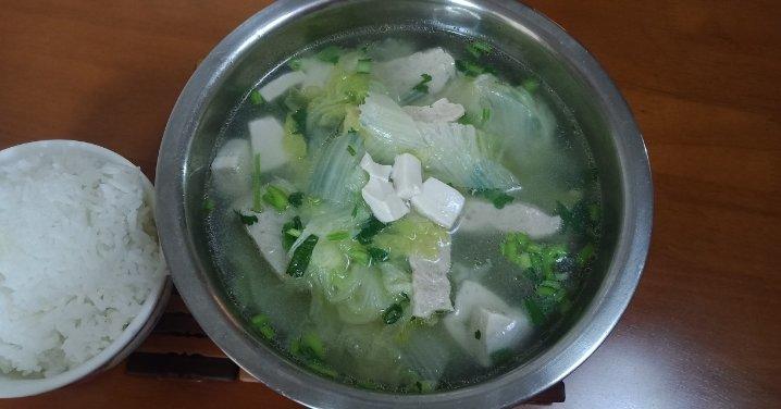 白菜豆腐汤