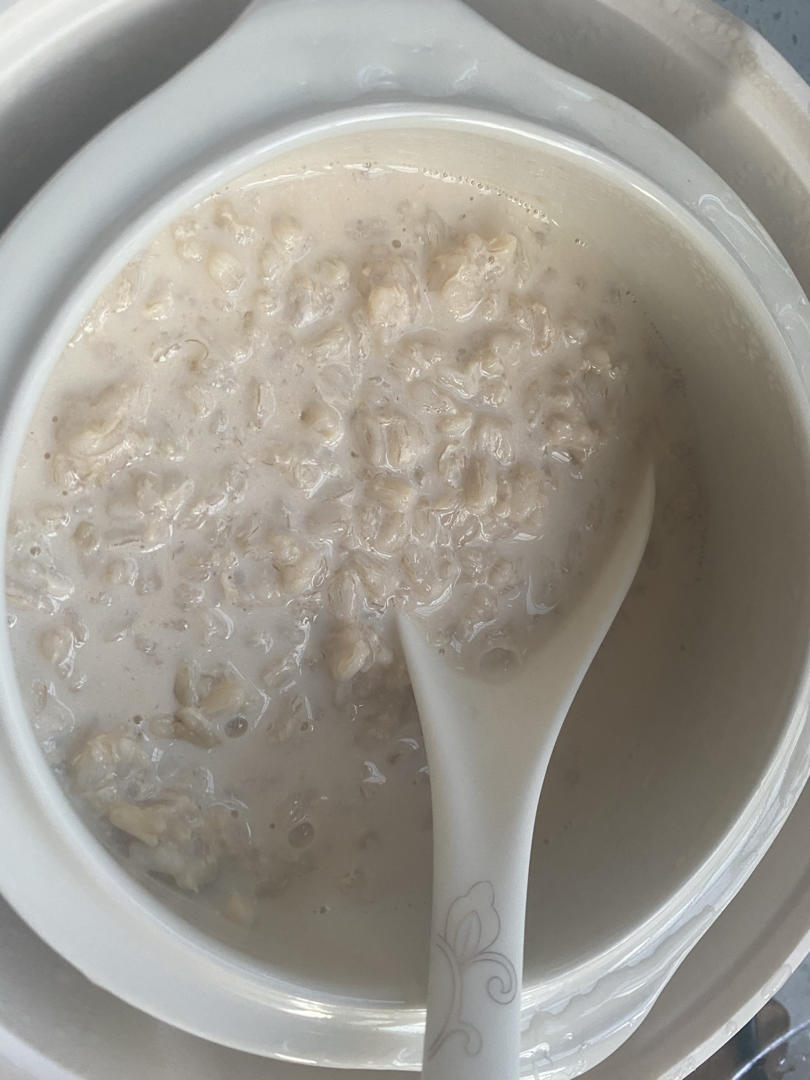 牛奶燕麦怎么做( 牛奶燕麦怎么做面包 )