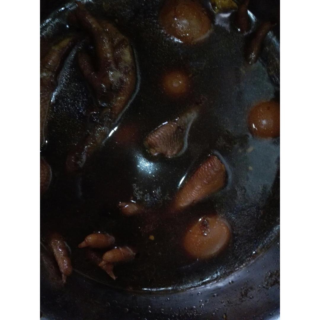 卤鸡脚
