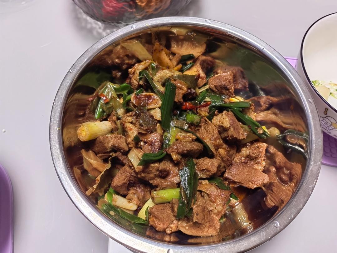 【红烧羊肉煲】