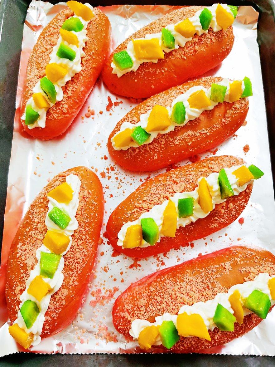 草莓🍓奥利奥魔法棒面包