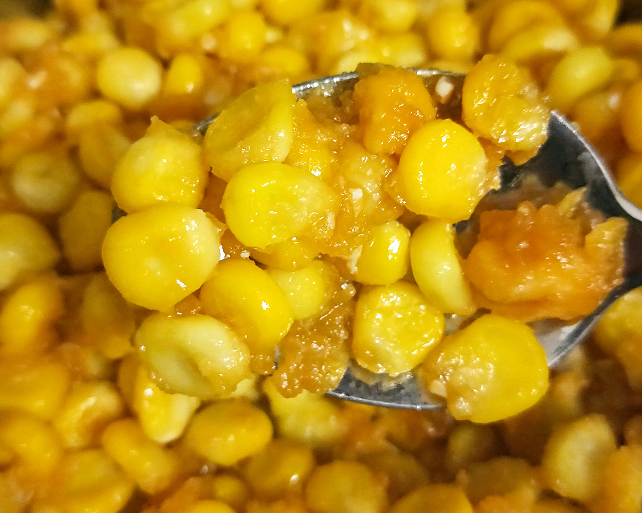 不会让你失望的咸蛋黄玉米（材料简单，制作简易）的做法