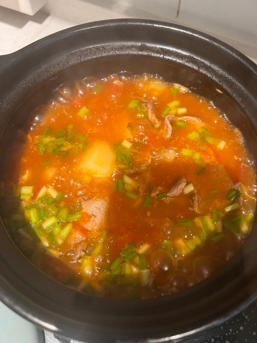 火爆餐厅的番茄土豆肥牛煲，鲜香美味又下饭