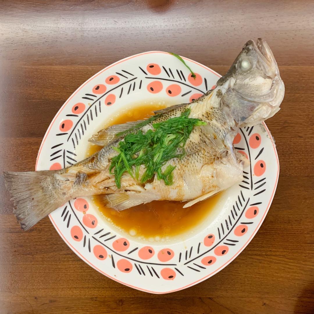 新手零失败的清蒸鲈鱼