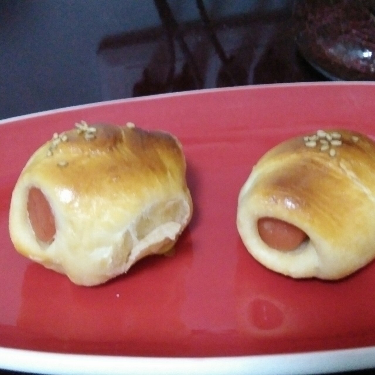 火腿肉松面包卷