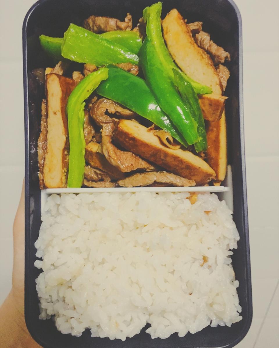 青椒肉丝炒香干