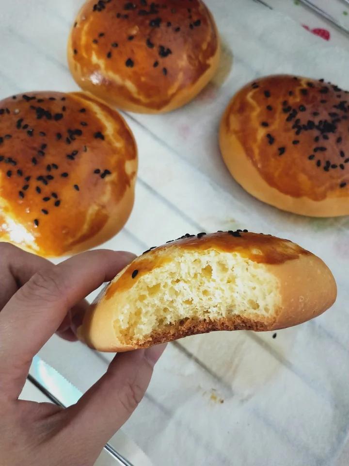超快手揉餐包面包（水合法，后酵法）步骤详细（附揉面视频，不用摔面）