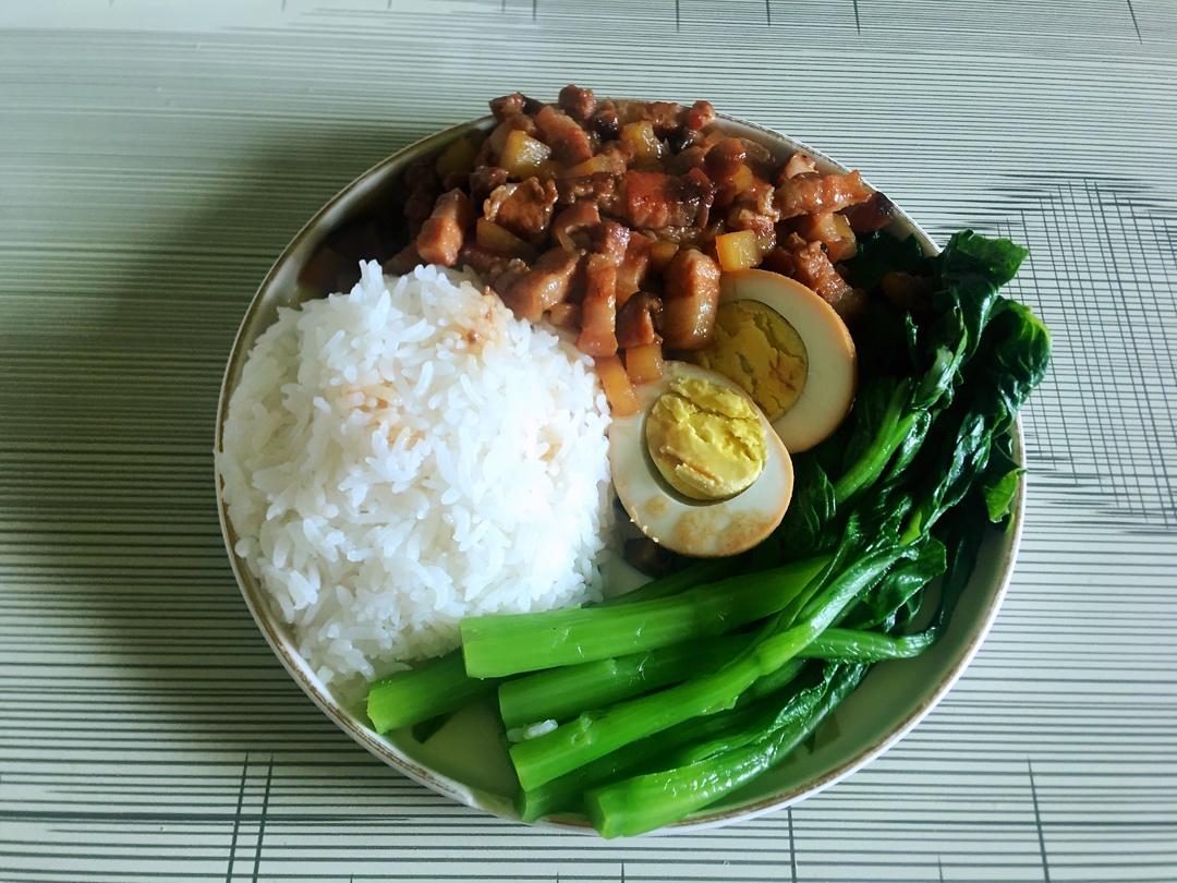 成功卤肉饭
