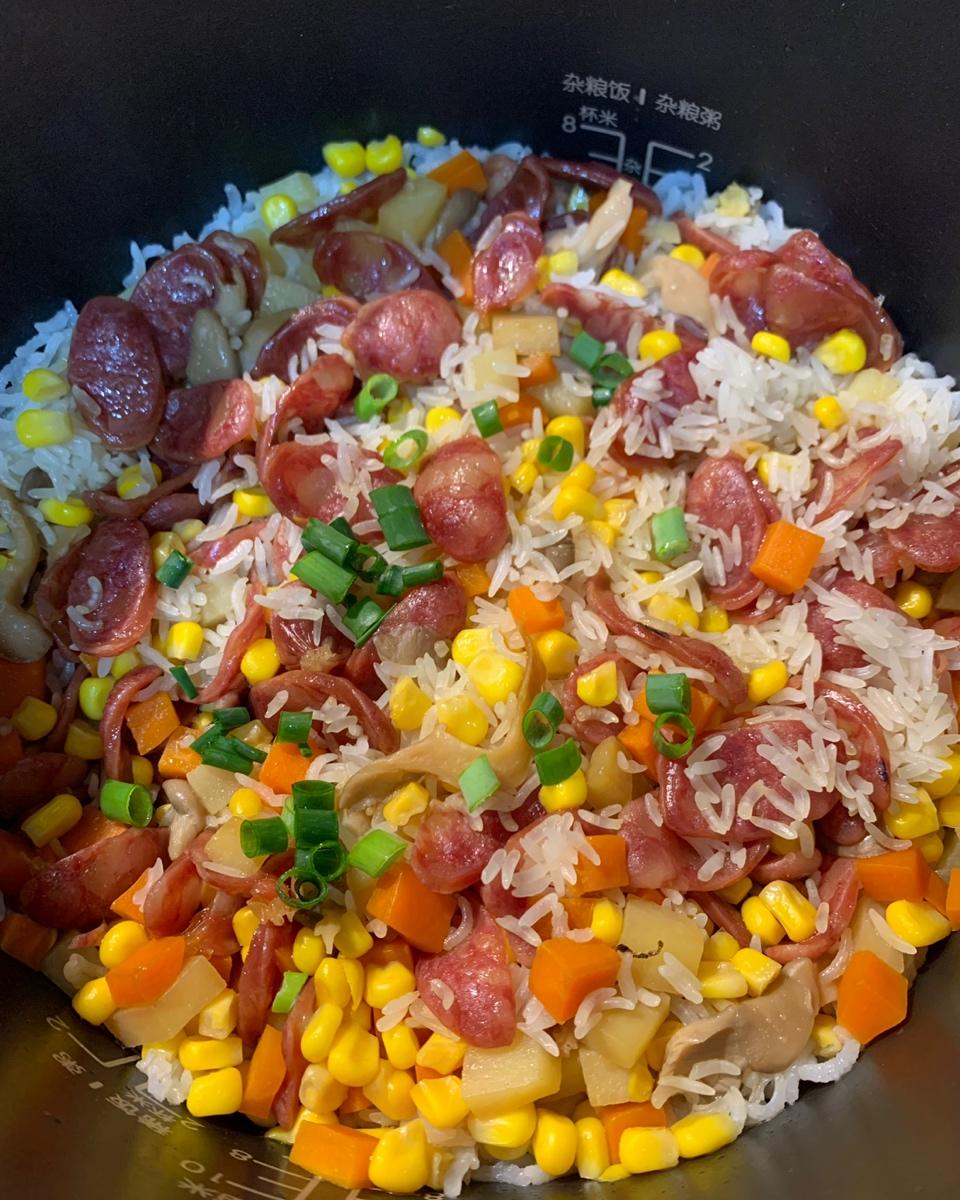 懒人必备～电饭煲腊肠焖饭