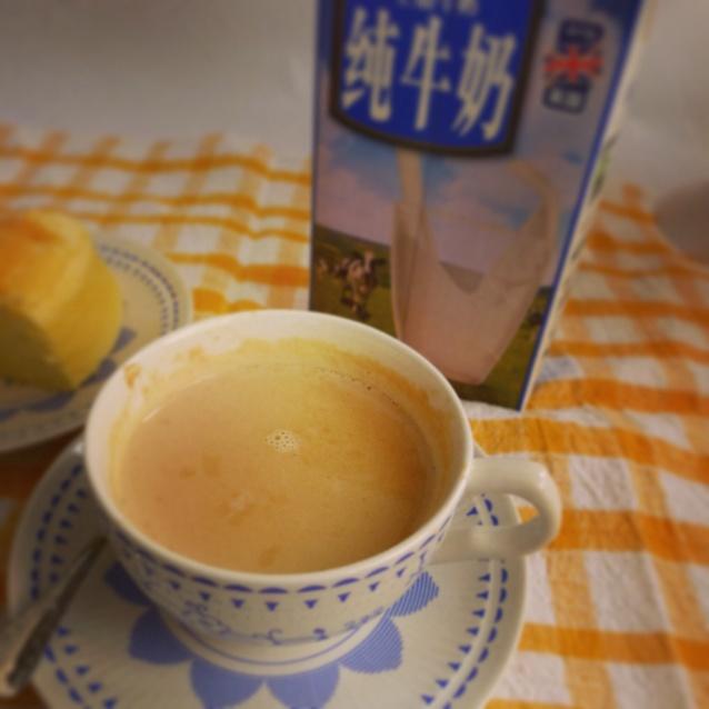 【山姆牛奶】孕妇版焦糖奶茶的做法