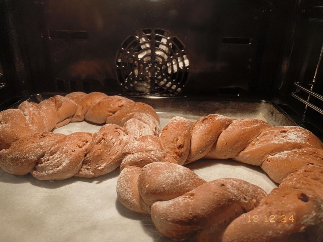 可可蔓越莓全麦面包圣诞花环B16