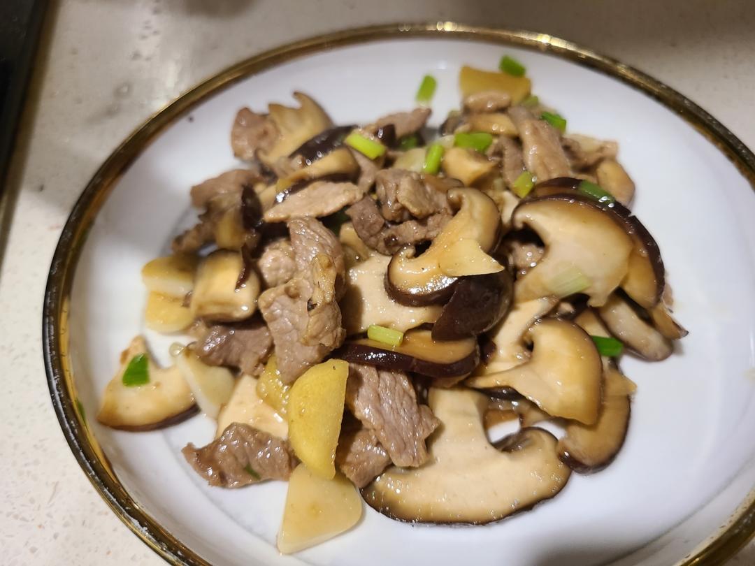 香菇炒肉｜贼香