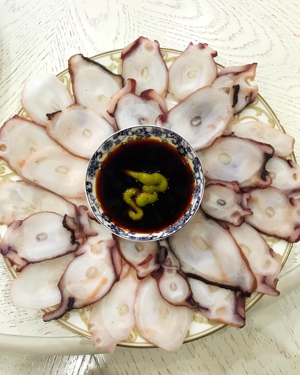 至尊红颜1978做的章鱼足刺身