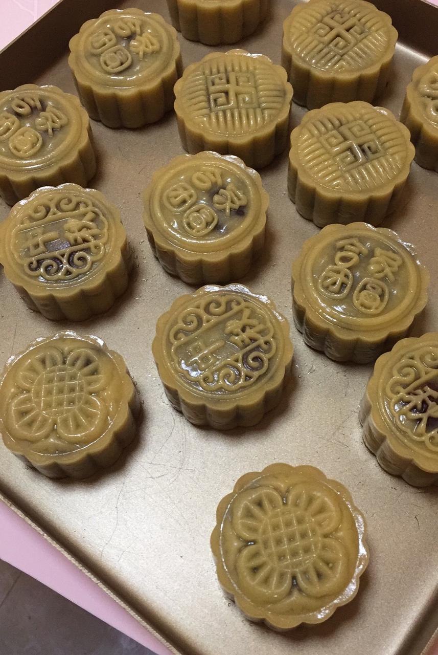 广式月饼——蛋黄莲蓉月饼