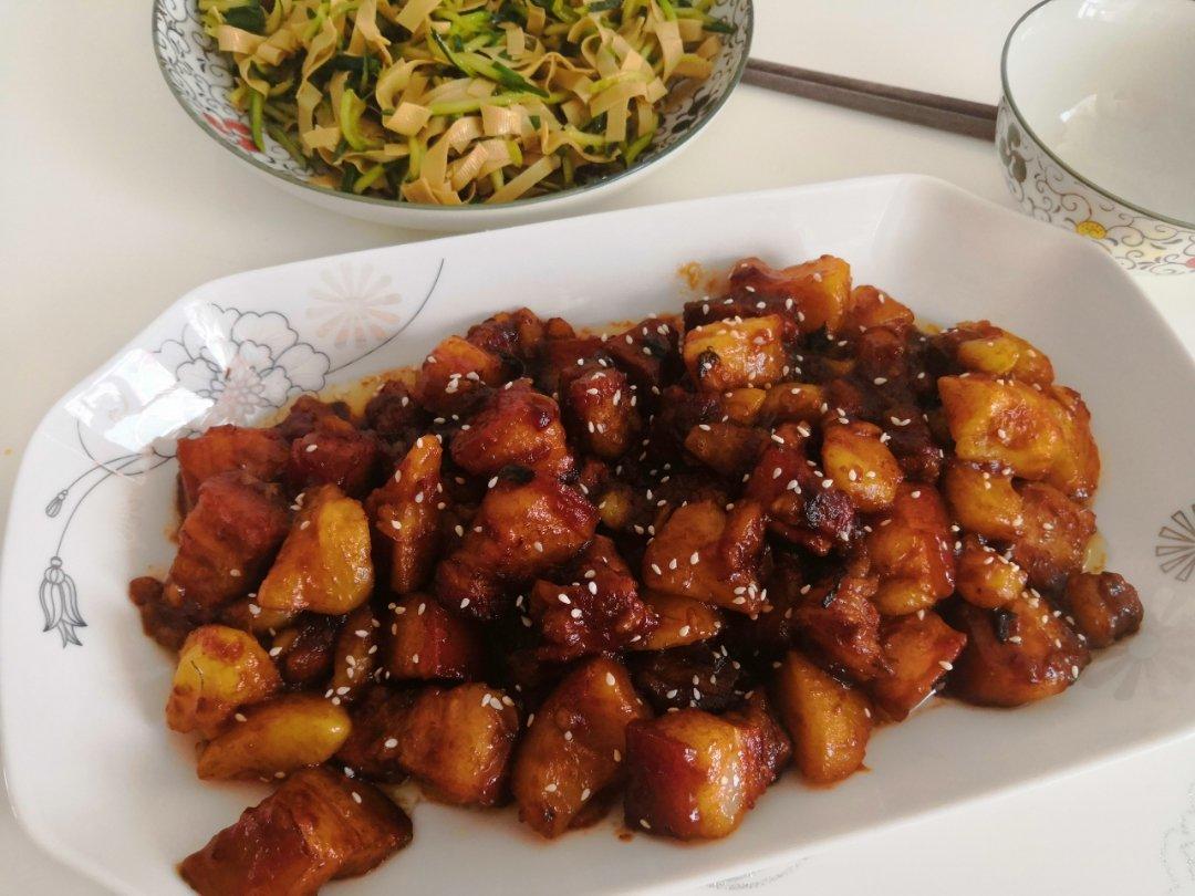 红烧肉炖土豆