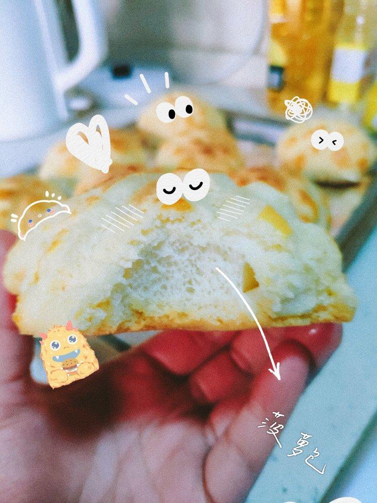 好吃到炸裂的港式菠萝包（附带制作酥皮的小视频）