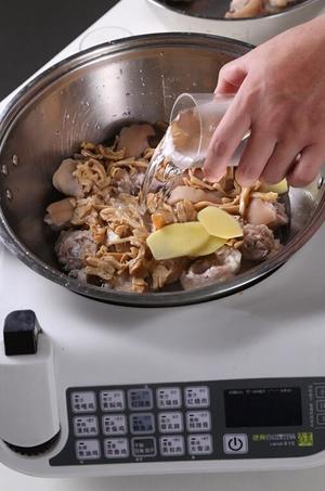 自动烹饪锅教您做蛏干猪蹄-捷赛私房菜的做法 步骤4