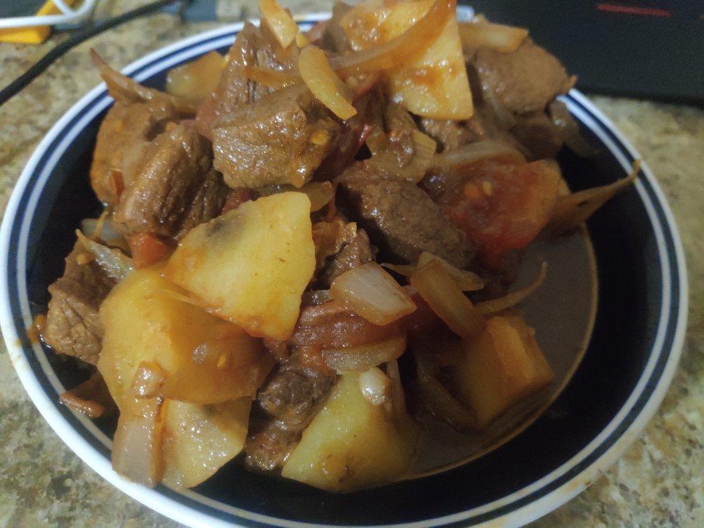红烧牛肉土豆 （独家秘制）